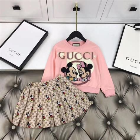 roupa de bebê da gucci